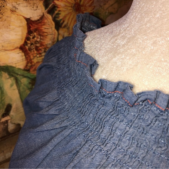 Sz S/M Anthropologie Charlie Paige Blue Chambray Embroidered Smocked L/S Shirt - Picture 10 of 12